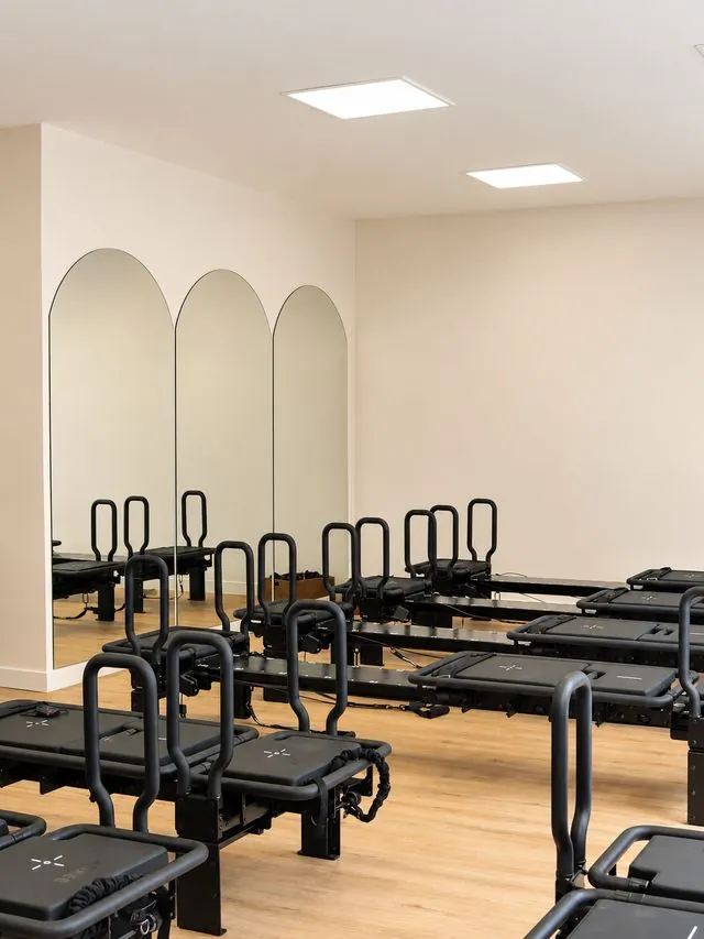 Miroirs de la salle Lagree Onze Studio